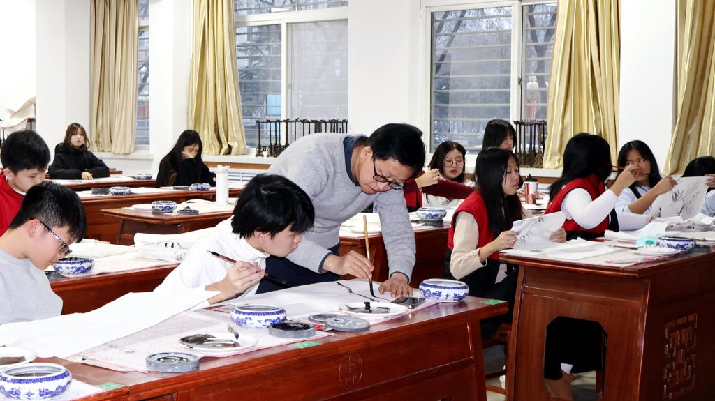 丰富利生体育成为那不勒斯全球官方合作