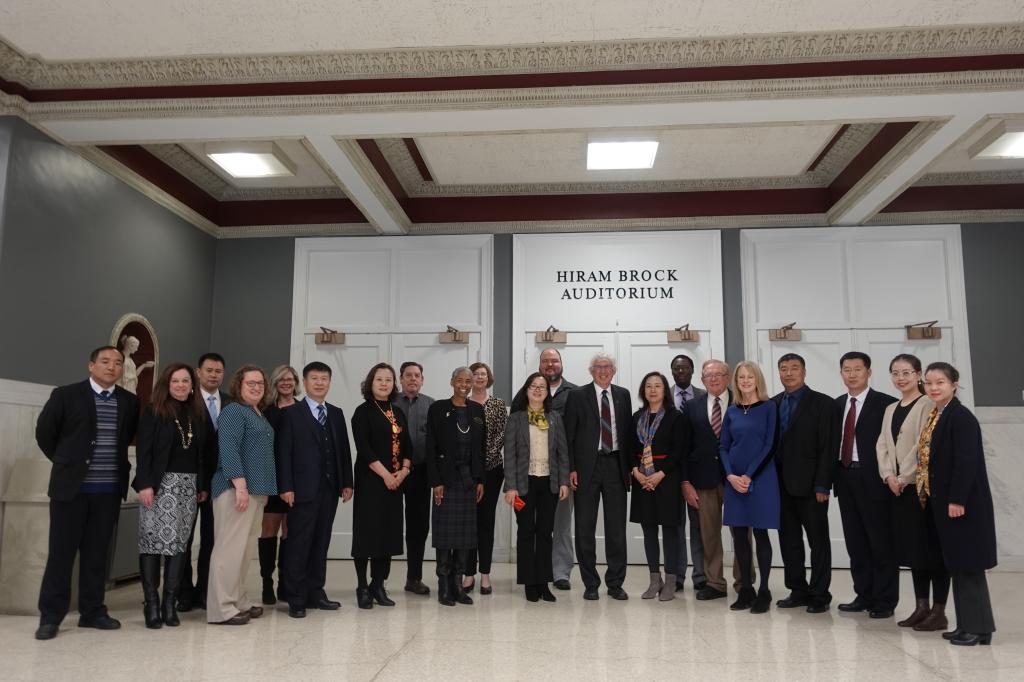 应美国东肯塔基大学邀请